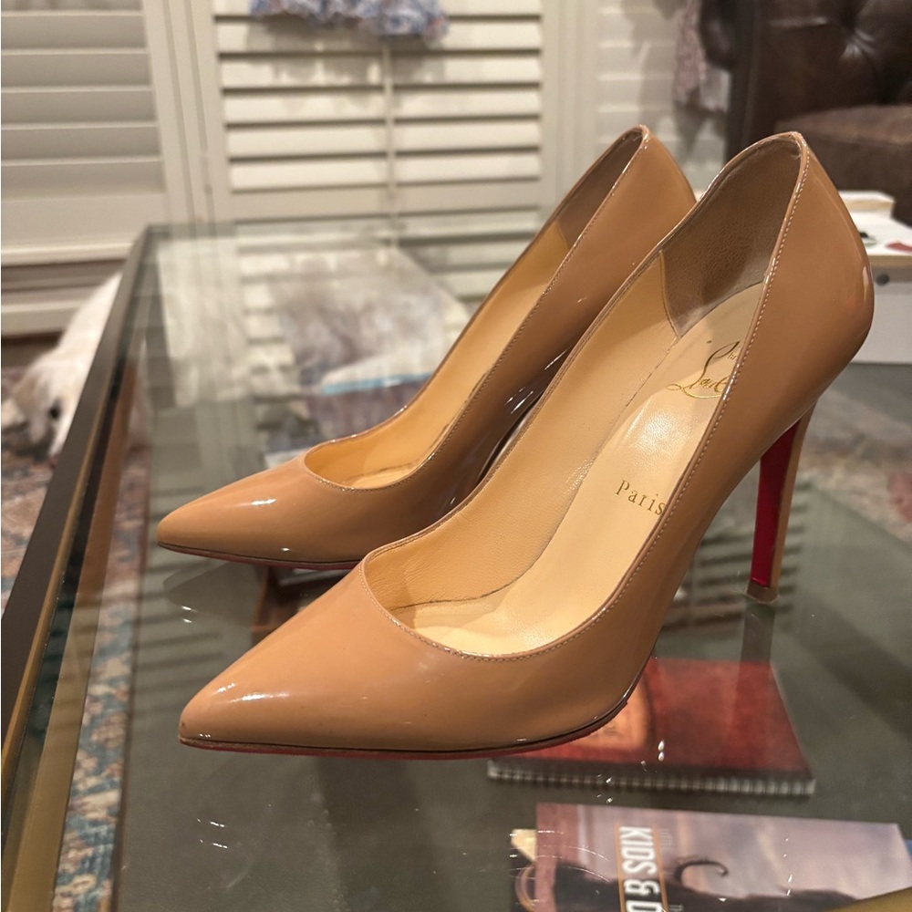 Christian Louboutin Tan and Red Heels with Pointed Toe and Stiletto Design